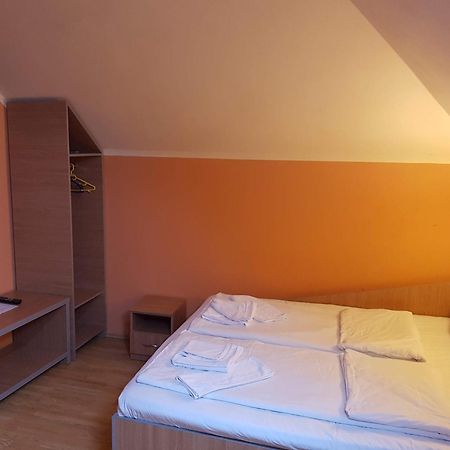 Motel Al Capone Σάτου Μάρε Εξωτερικό φωτογραφία