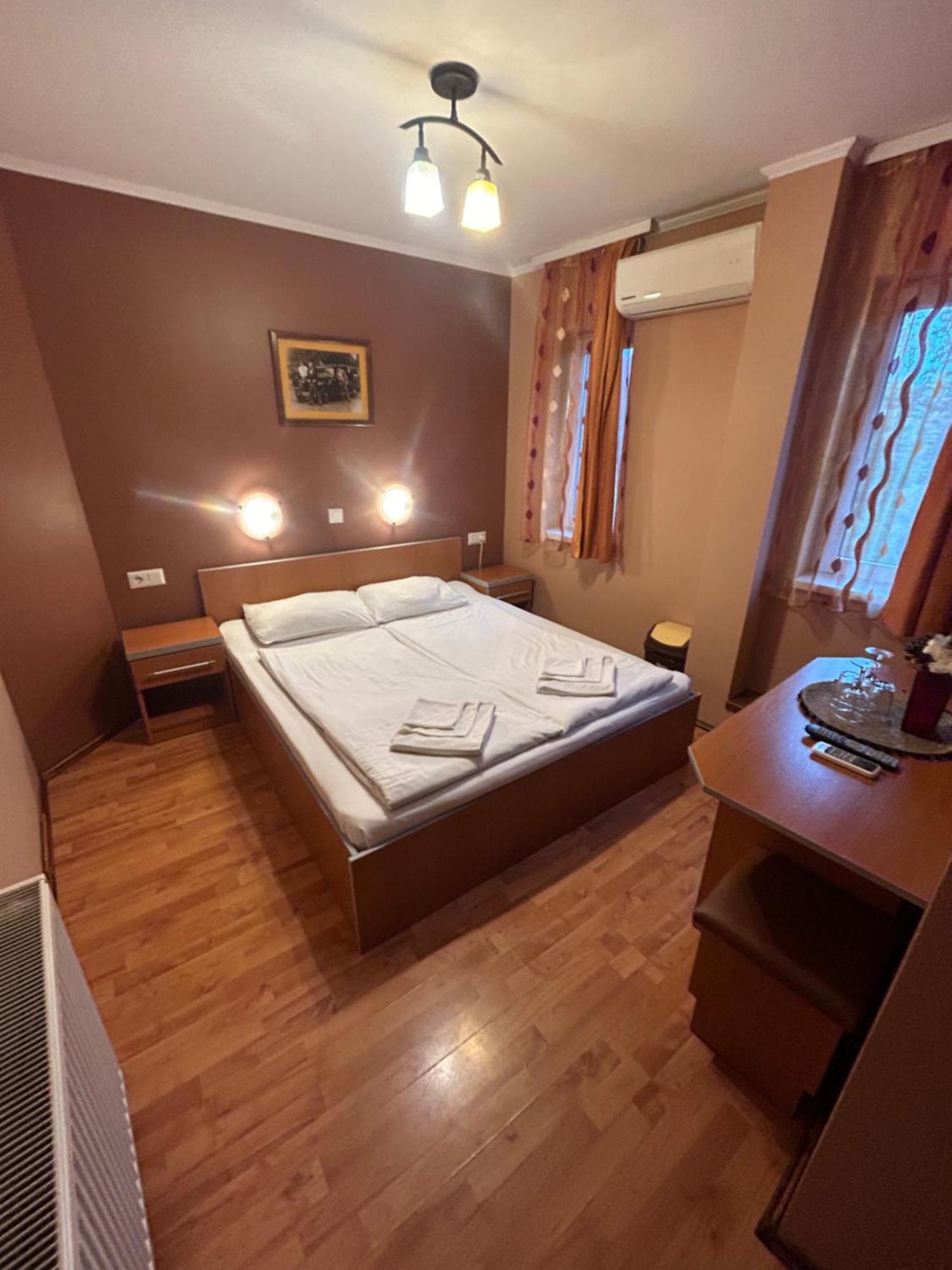 Motel Al Capone Σάτου Μάρε Εξωτερικό φωτογραφία