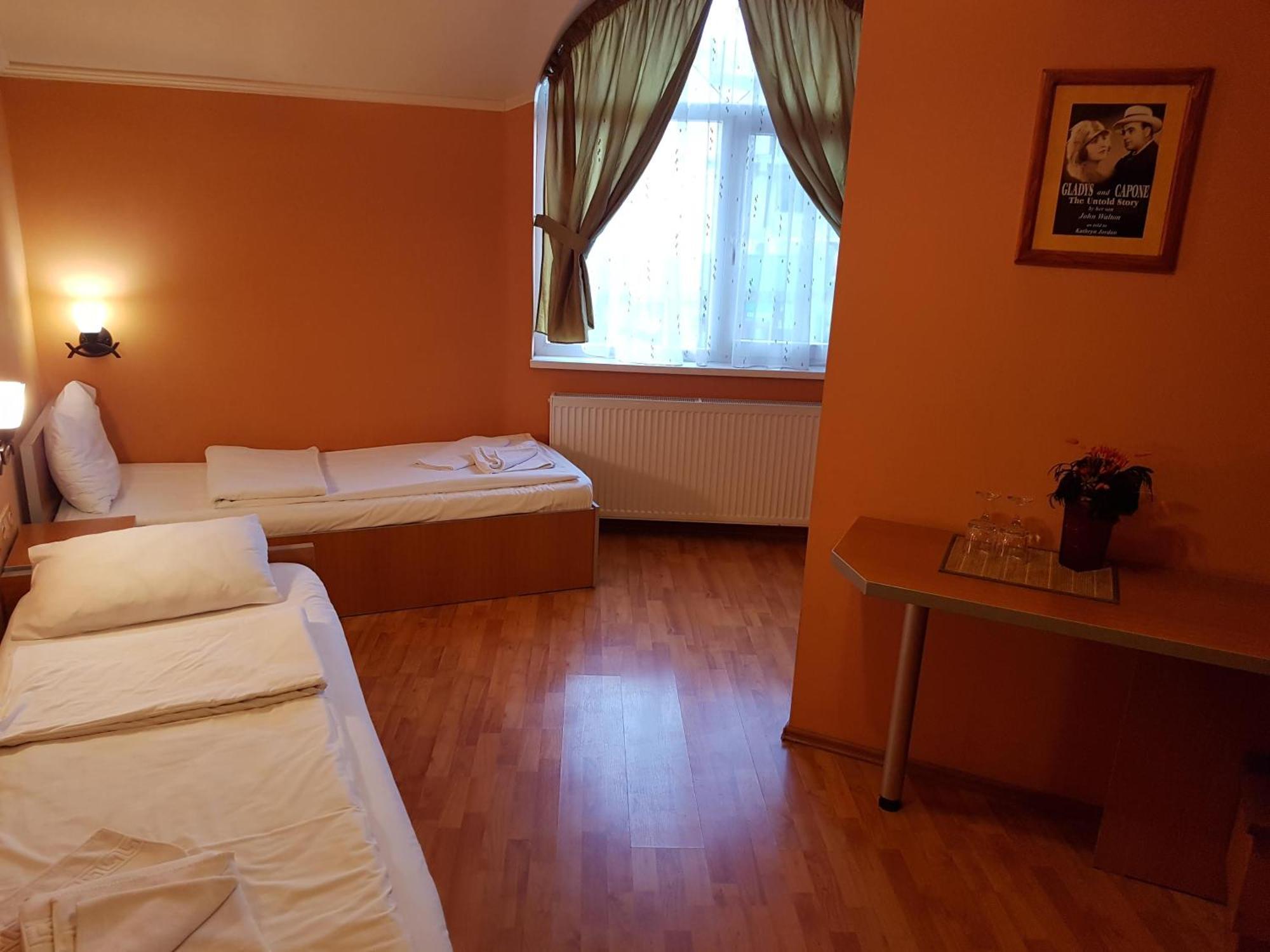 Motel Al Capone Σάτου Μάρε Εξωτερικό φωτογραφία