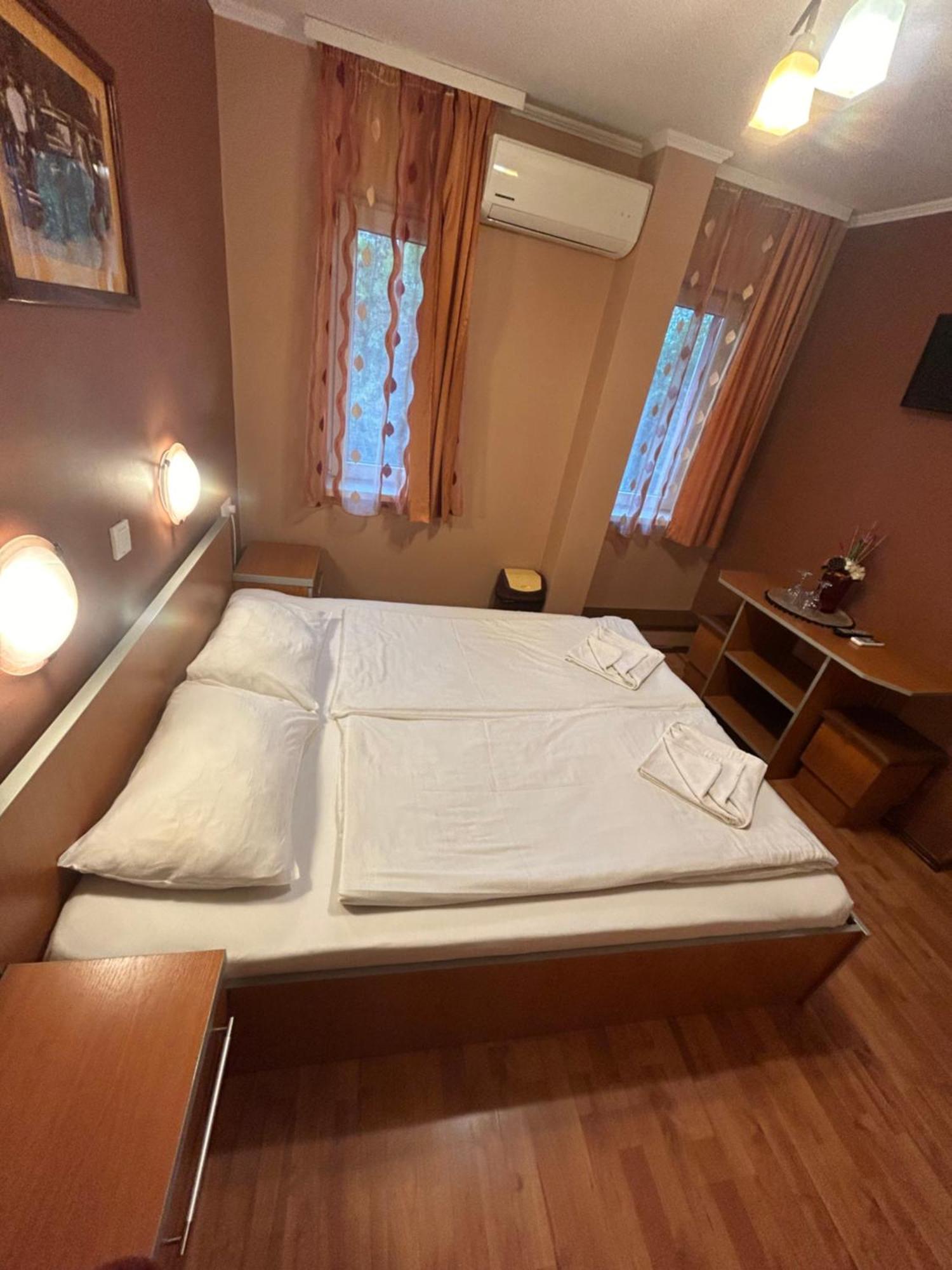 Motel Al Capone Σάτου Μάρε Εξωτερικό φωτογραφία