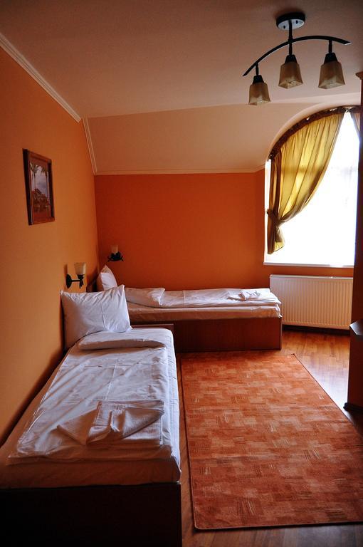 Motel Al Capone Σάτου Μάρε Δωμάτιο φωτογραφία