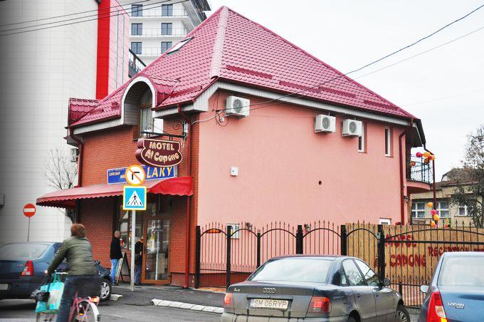 Motel Al Capone Σάτου Μάρε Εξωτερικό φωτογραφία